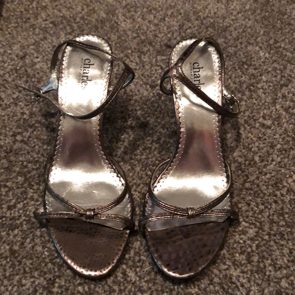 Charles David size 8 heel